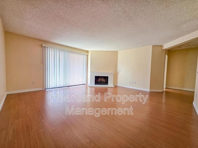 Foto del edificio - 1030 E Washington Ave