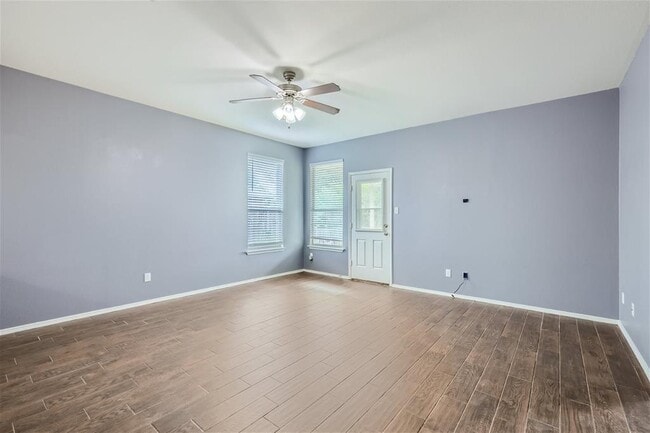 Building Photo - 158 Willow Leaf Ln