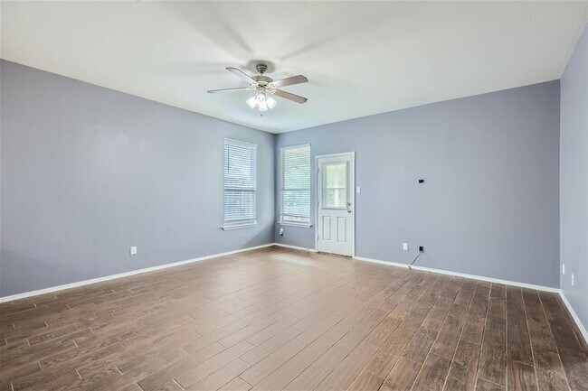 Foto del edificio - 158 Willow Leaf Ln
