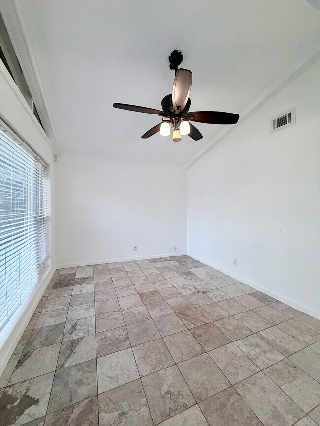 Foto del edificio - 618 Sulphur St