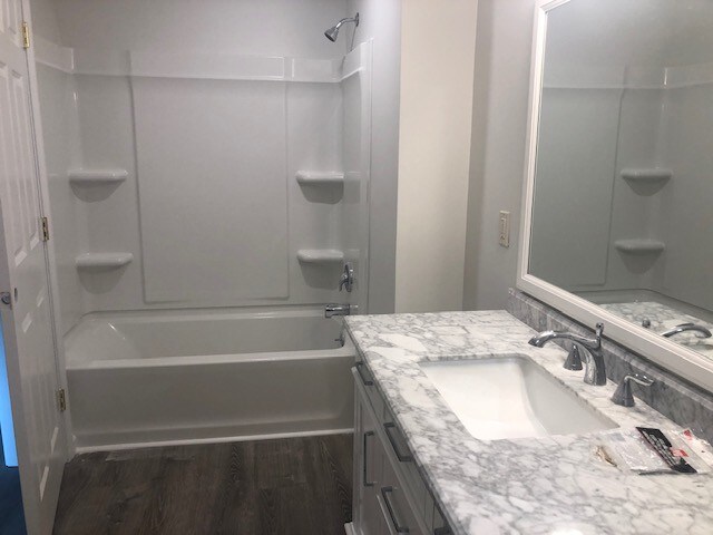 Foto del edificio - 16 Clarks Hill Ave