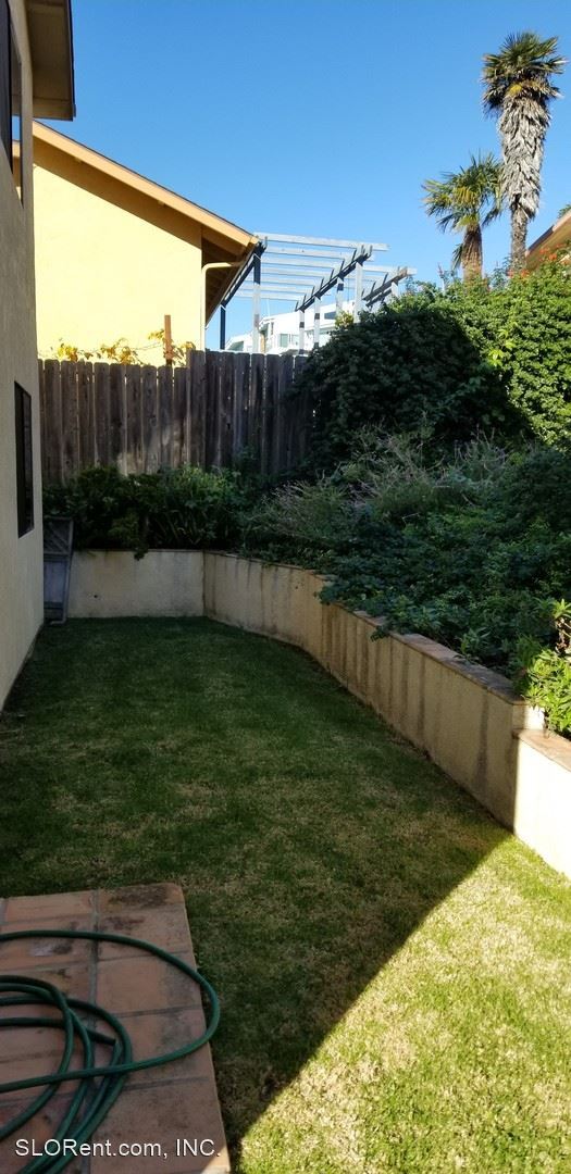 Foto del edificio - 3 br, 2 bath House - 2400 Juniper Ave