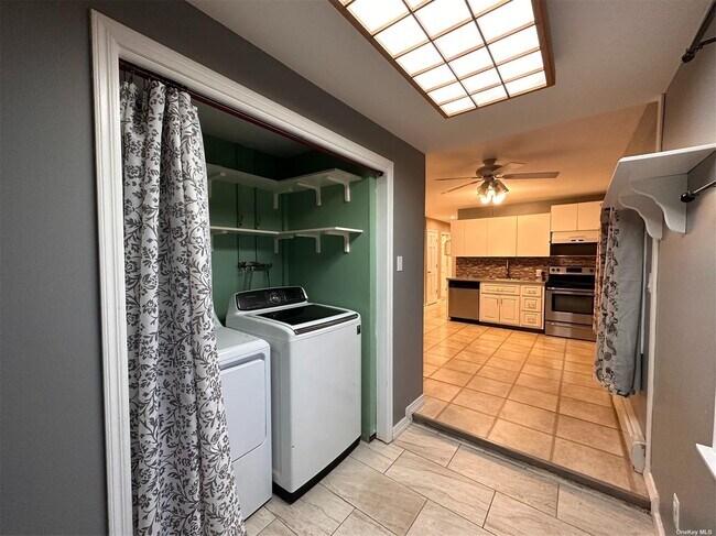 Foto del edificio - 44 Arbor Ln