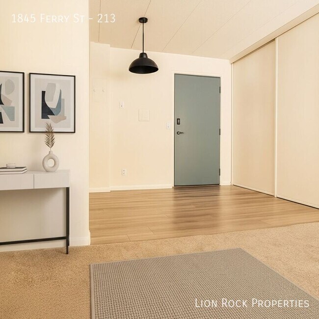 Foto del edificio - 1845 S Ferry St