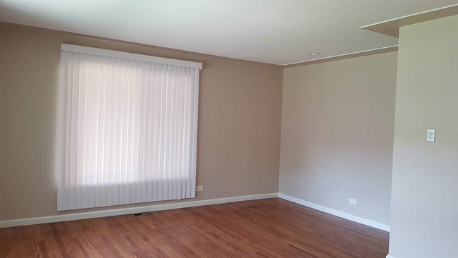 Building Photo - 4 br, 2 bath House - 11275 E 23rd Avenue