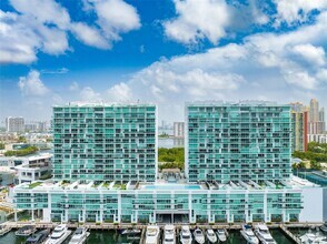 Building Photo - 400 Sunny Isles Blvd