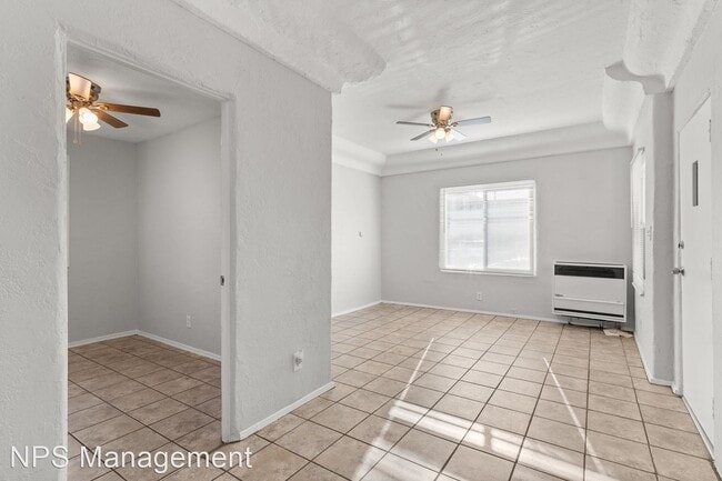 Building Photo - 4 br, 2 bath Apartment - 820 Lime Avenue 8...