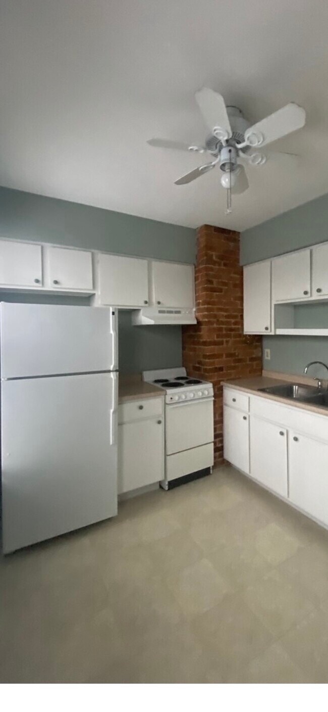 Foto del edificio - 111 Talbot Ave