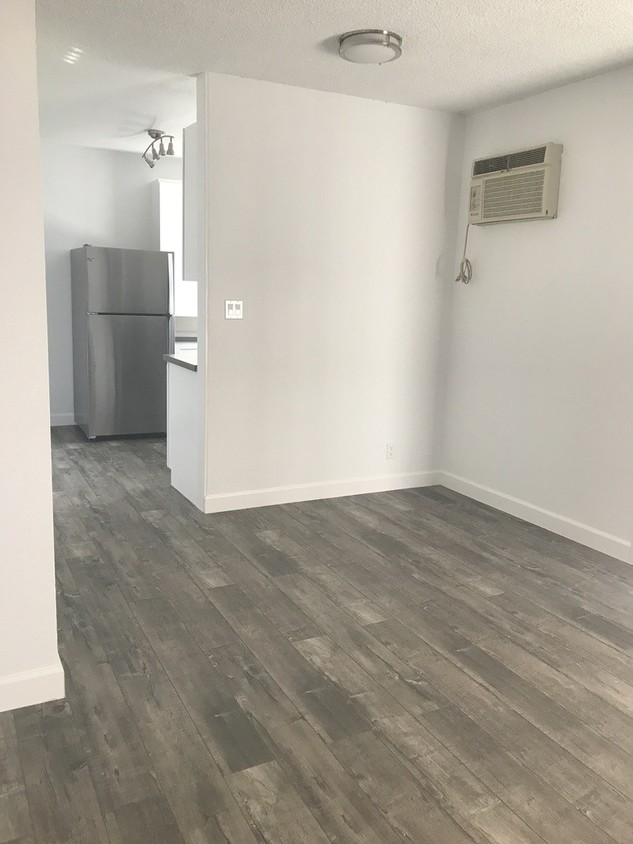Foto principal - 1011 E Palmer Ave