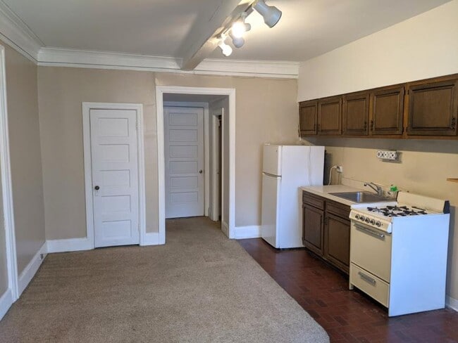 Building Photo - 1 bedroom in Evanston IL 60201
