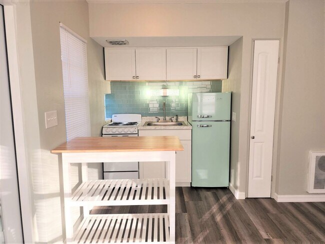 Foto del edificio - 5624 Gulfport Blvd S