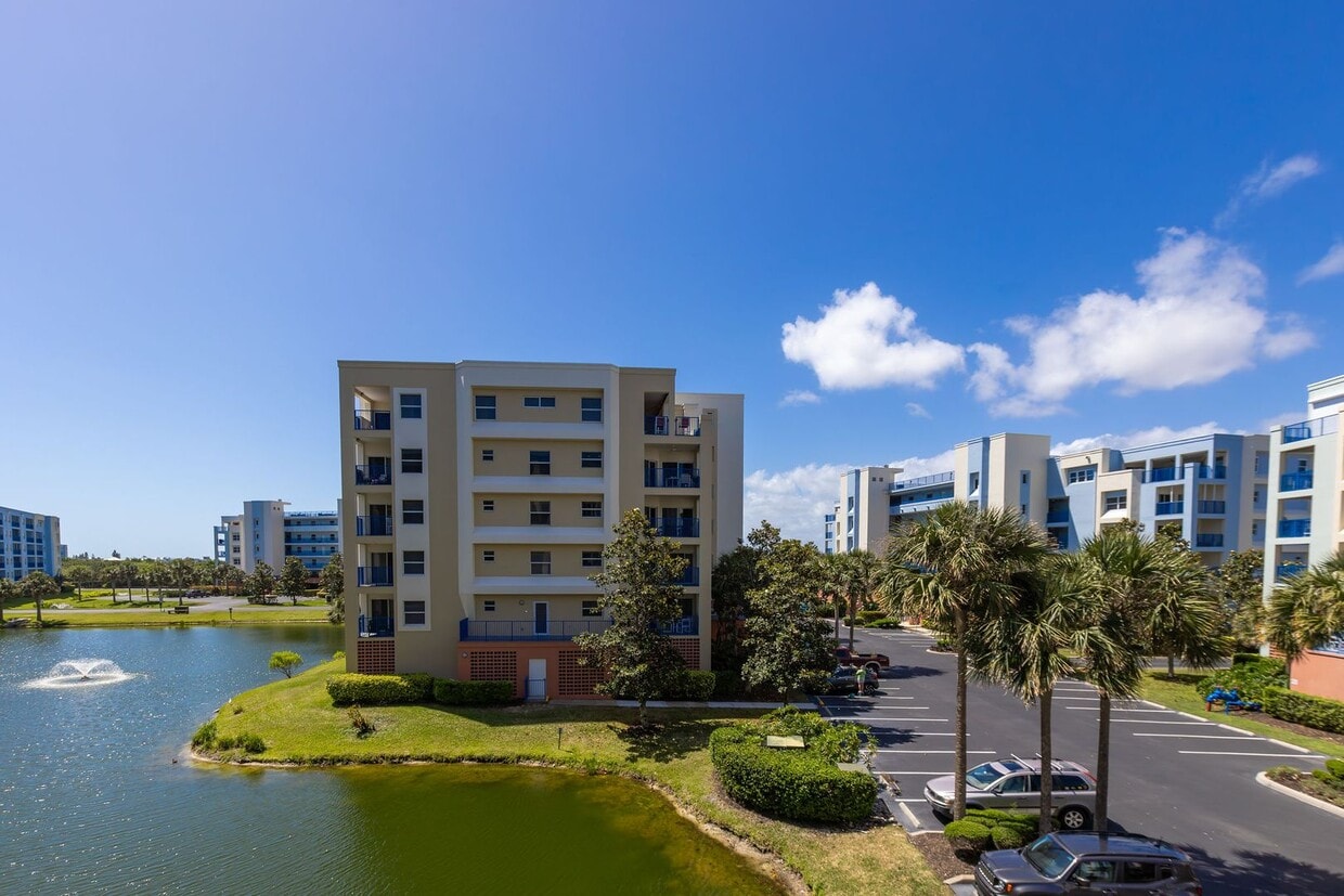 Foto principal - Beautiful 3 Bed 2 Bath Ocean Walk Condo