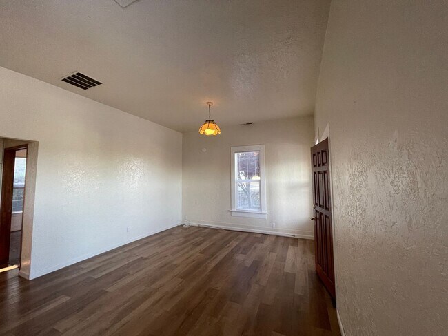 Foto del edificio - Pet-friendly, Views of Fortuna and Eel Riv...