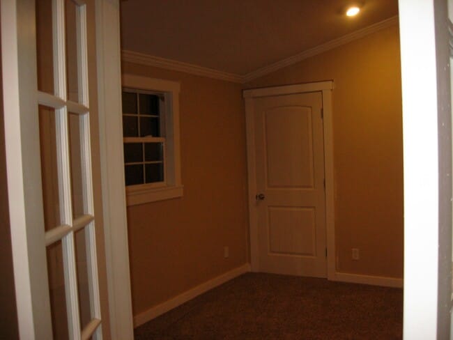 Building Photo - 215 Vancouver Ave