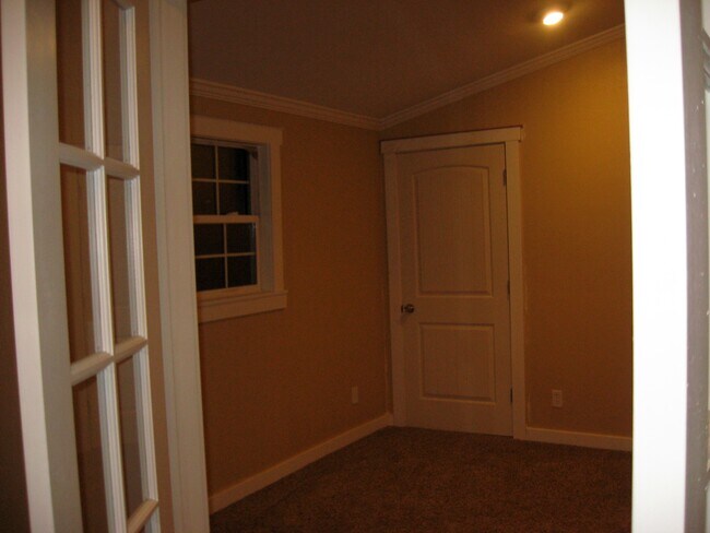 Foto del edificio - 215 Vancouver Ave