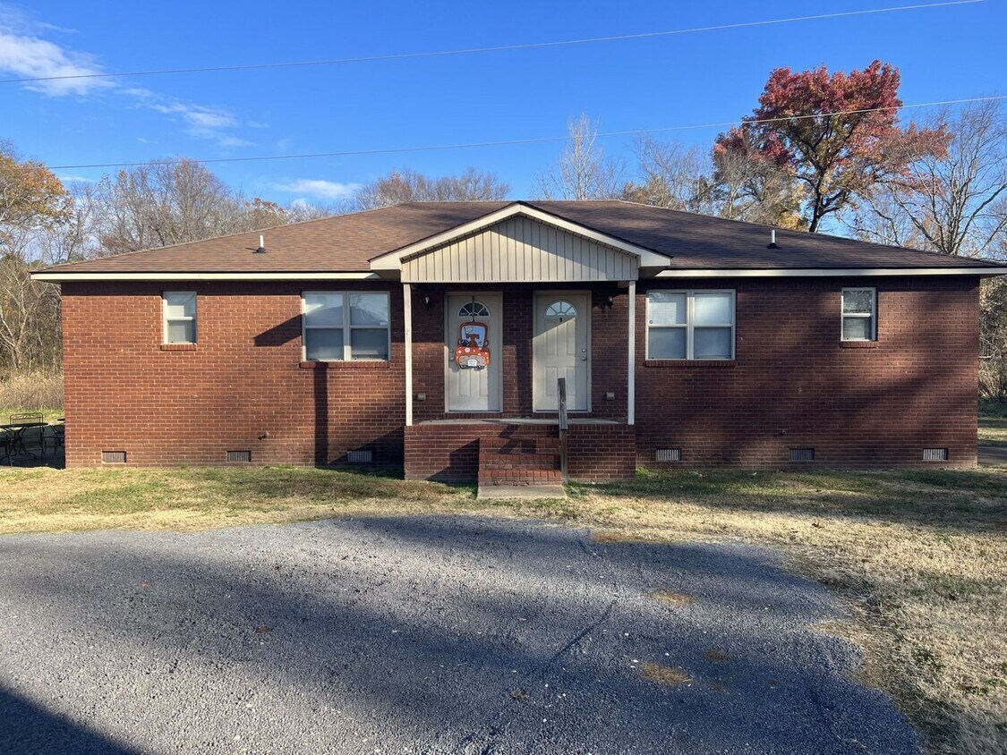 Primary Photo - 122 Bo Drive