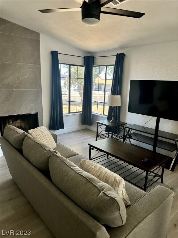 Foto del edificio - 7441 Saybrook Point Dr