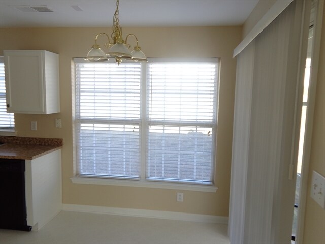 Building Photo - 11016 Treebranch Dr