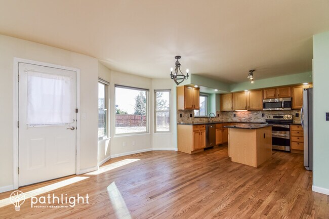 Foto del edificio - 7926 Vectra Dr, Colorado Springs, CO, 80920
