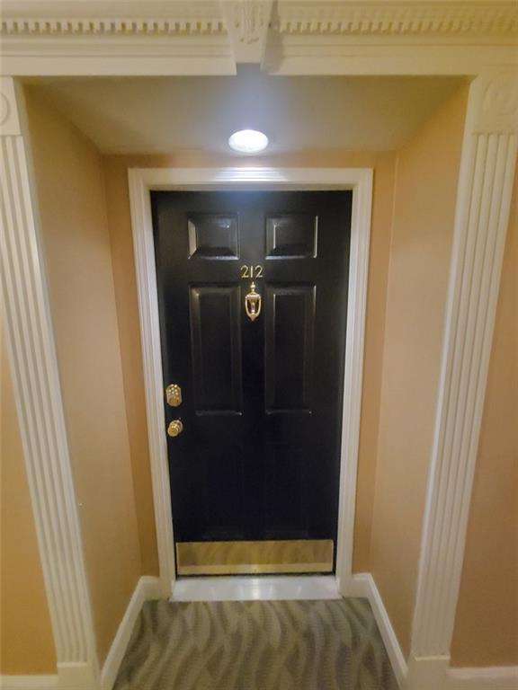 Building Photo - 23212 Plantation Dr NE