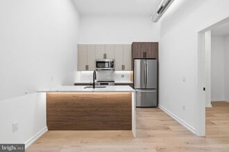 Building Photo - 1232 Chancellor St