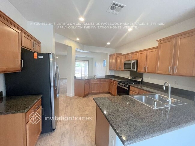Building Photo - 2681 Rue Toulouse Ave