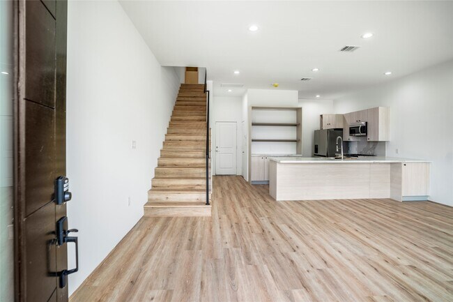Foto del edificio - 15000 S Richmond Ave