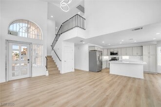 Building Photo - 5207 Silverheart Ave