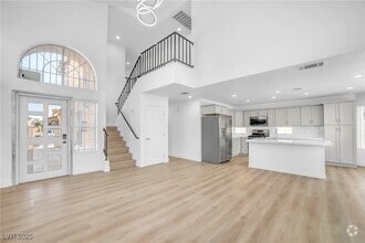 Building Photo - 5207 Silverheart Ave