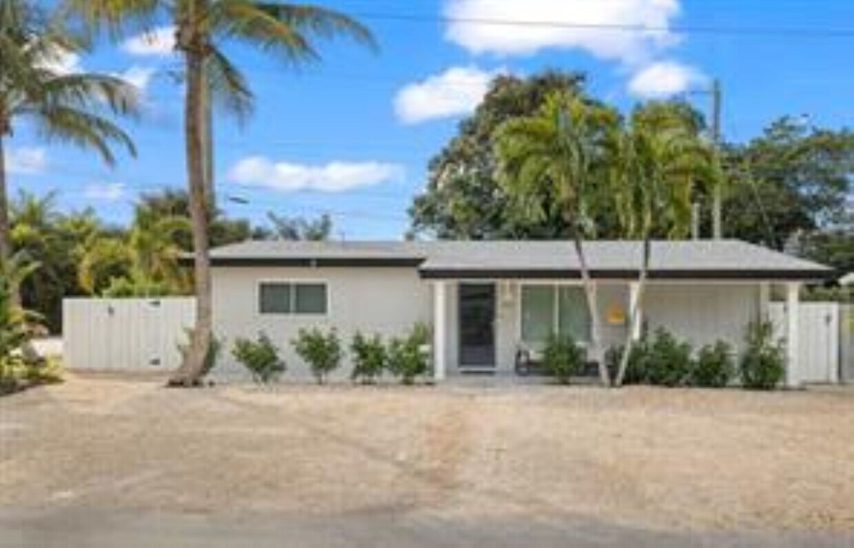 Foto principal - 2601 NE 9th Ter