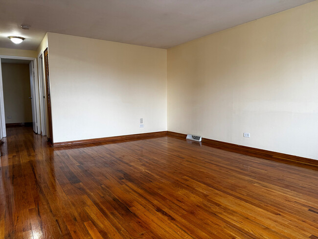 Foto del edificio - 1534 Revere Cir
