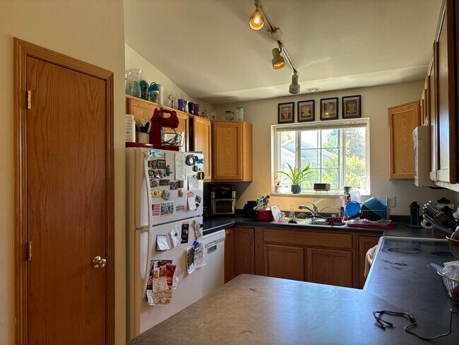 Foto del edificio - 5130 Great Gray Dr