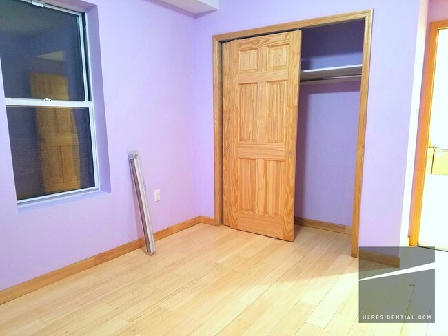 Foto del edificio - 3727 88th St