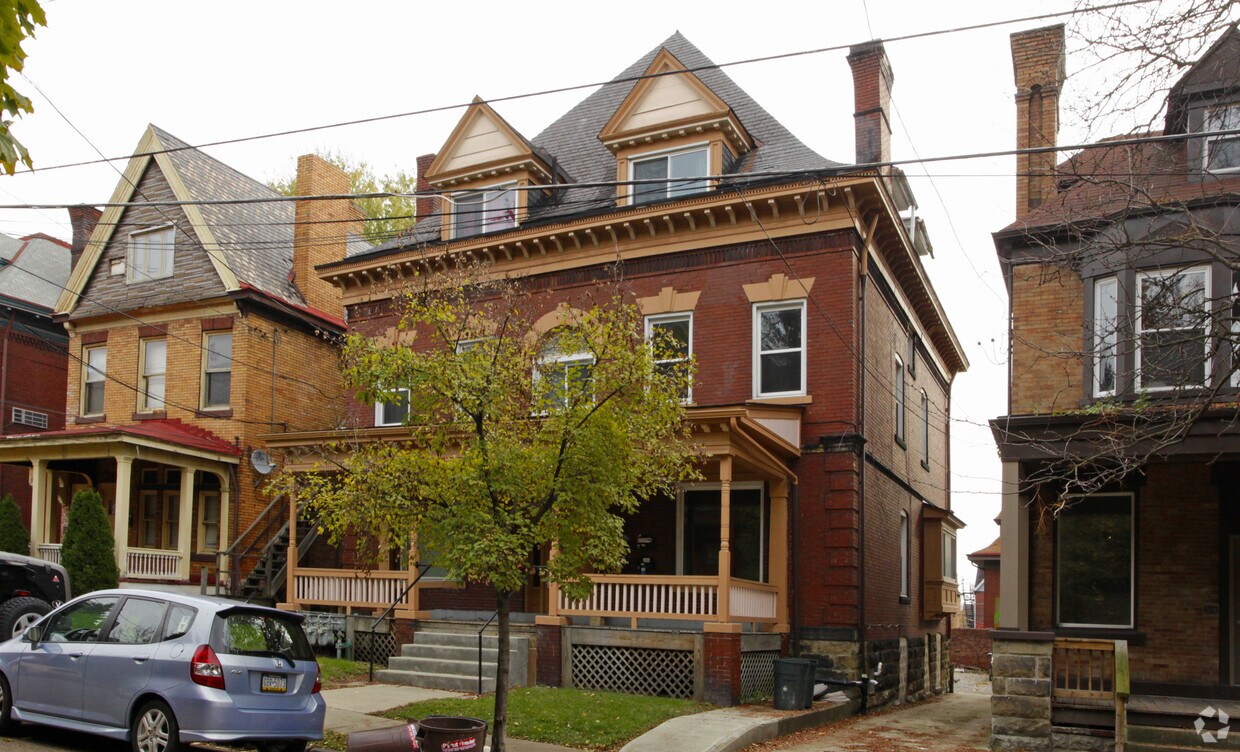 Building Photo - 315 S Fairmount St