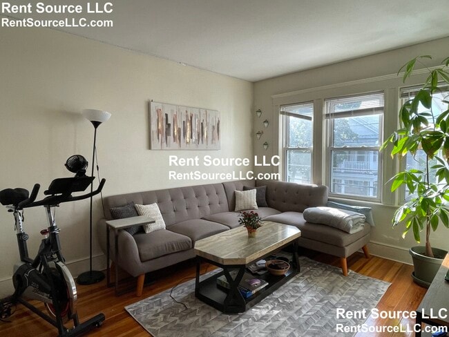 Building Photo - 104 Princeton St