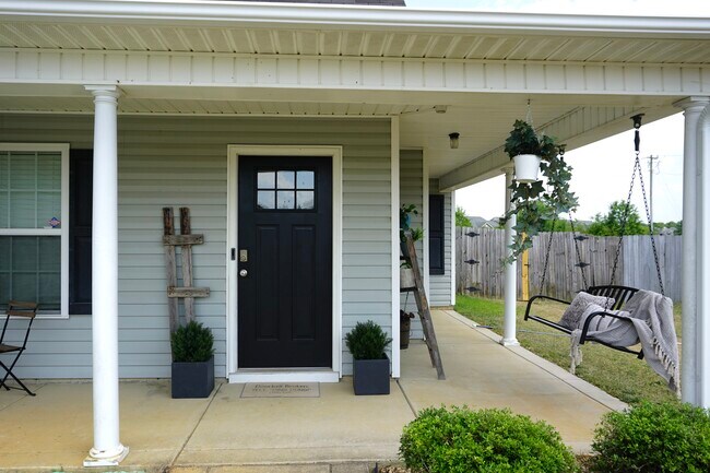 Building Photo - 455 Gable Drive