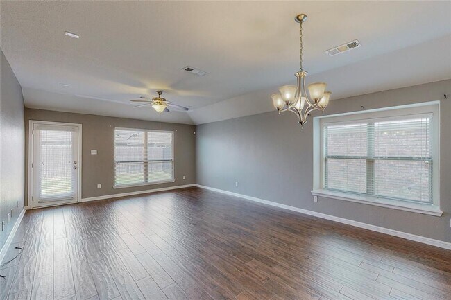 Foto del edificio - 2609 Castle Creek Dr