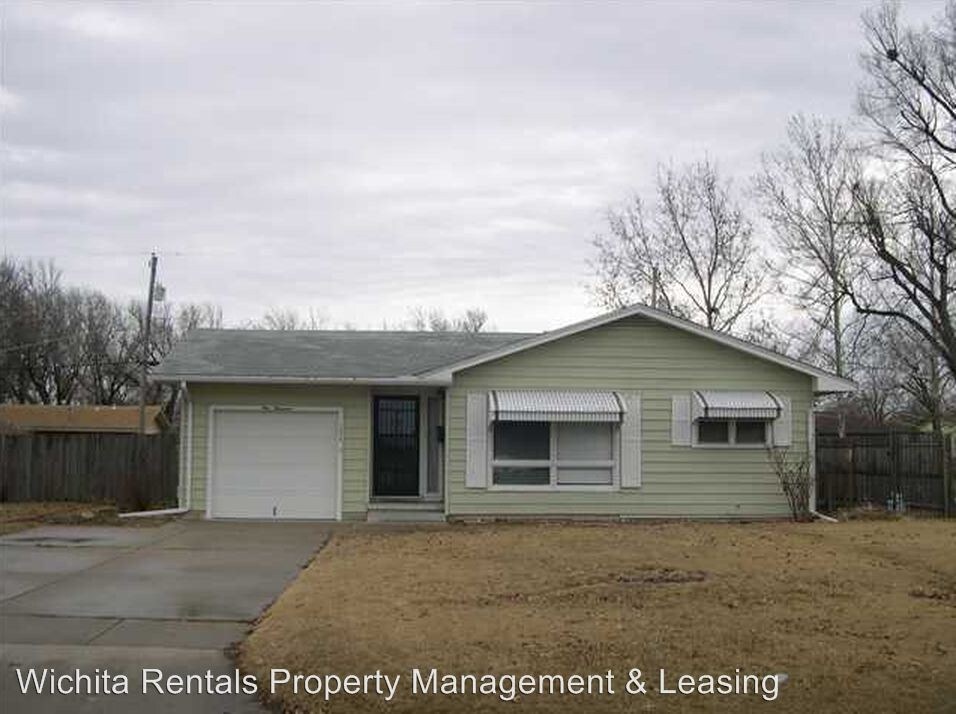 Primary Photo - 1000 N Country Acres Ave