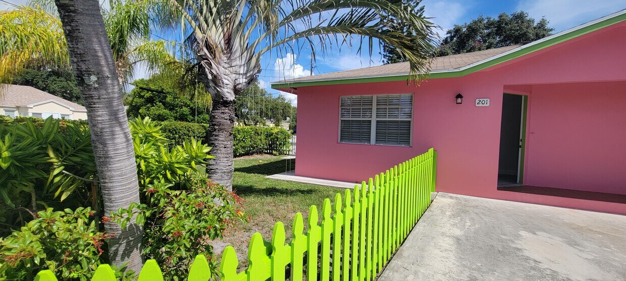 Foto del edificio - 201 Palm St