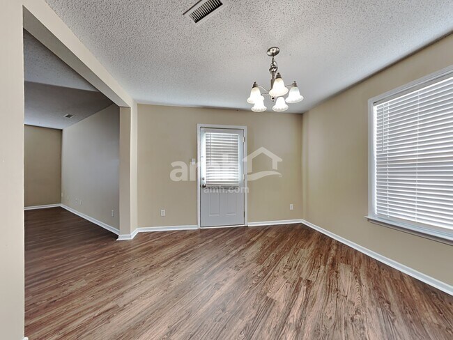 Foto del edificio - 505 Abbywood Cir