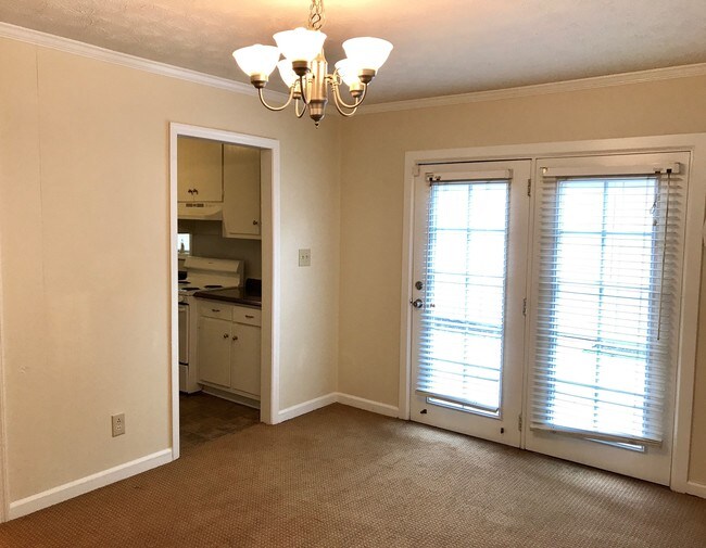 Foto del edificio - 330 Winding River Dr