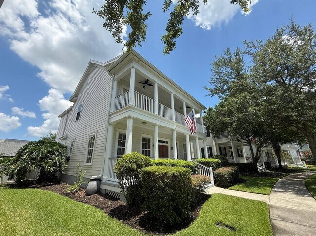 Foto del edificio - 813 Oak Shadows Rd
