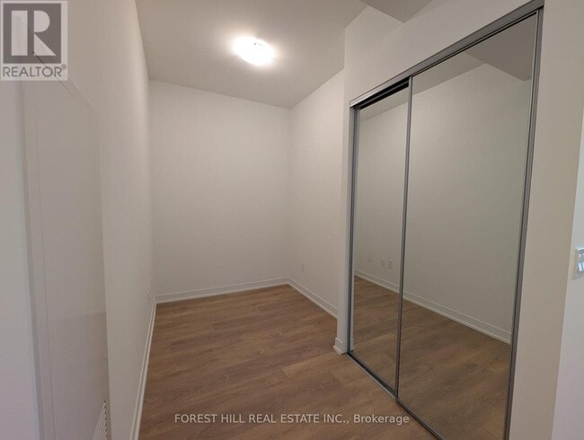 Building Photo - 498 Caldari Rd