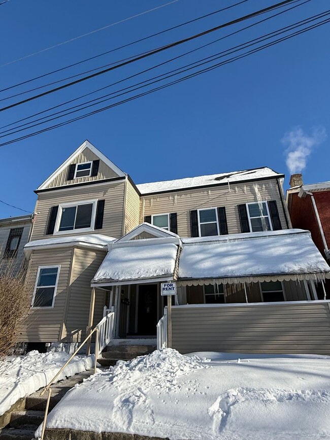 Building Photo - 6621 Tennis St