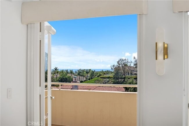 Building Photo - 35 Costa Brava