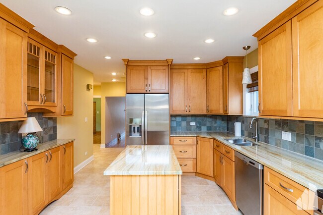 Foto del edificio - 4865 W Newport Ave