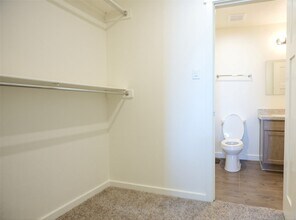 Building Photo - 21155 Gosling Rd