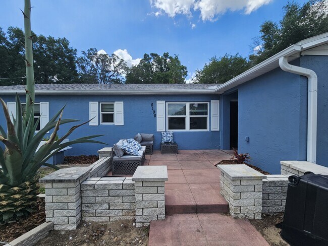 Building Photo - 8198 SE 164th Pl