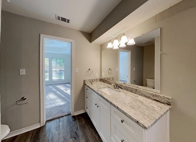 Building Photo - 614 Arbor Creek Dr