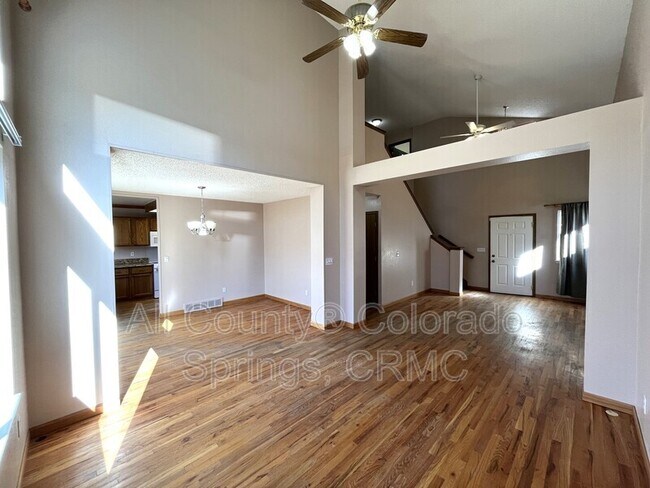 Building Photo - 4320 Horizonpoint Dr